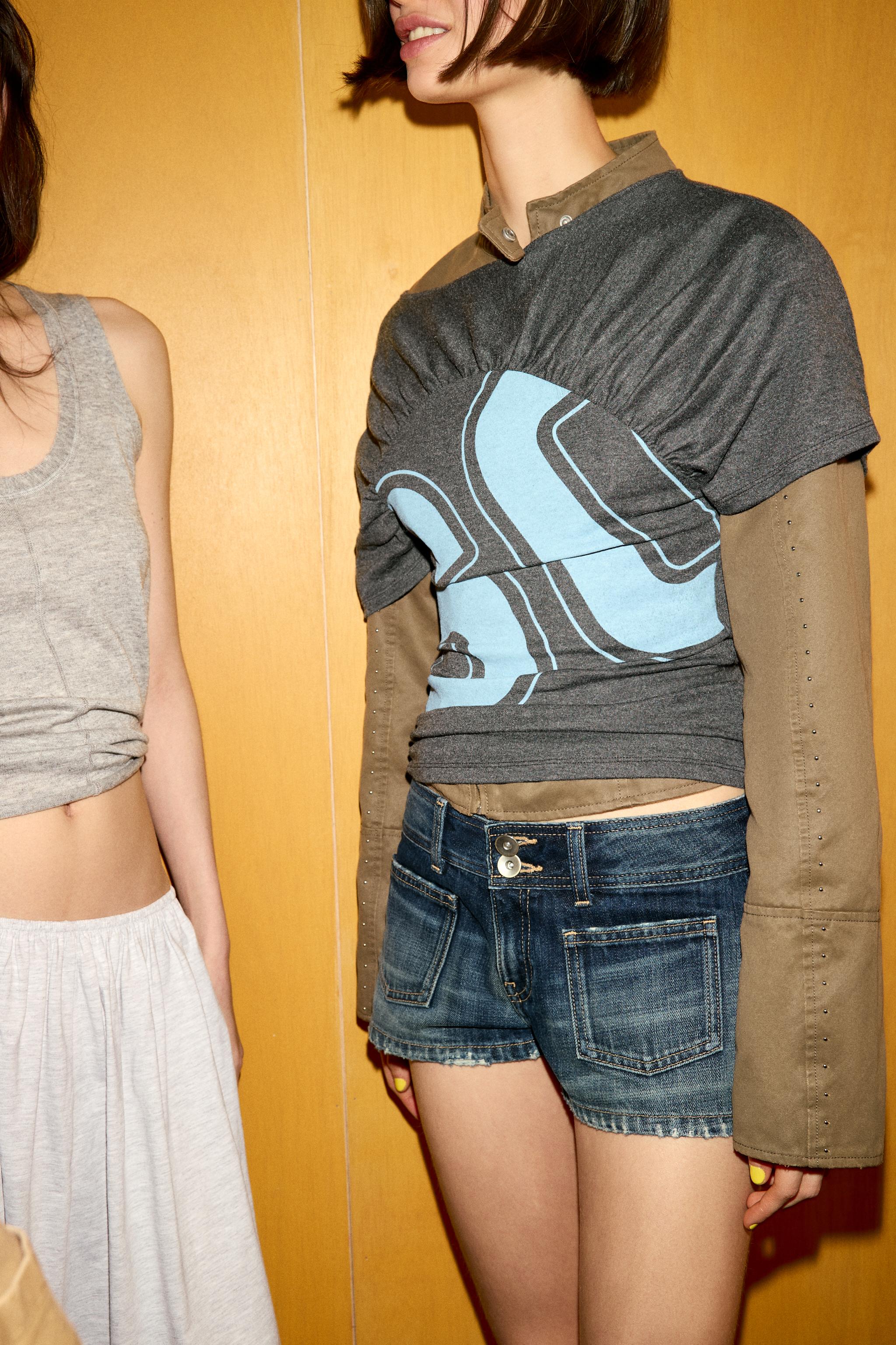 NUMBER RUCHED T-SHIRT